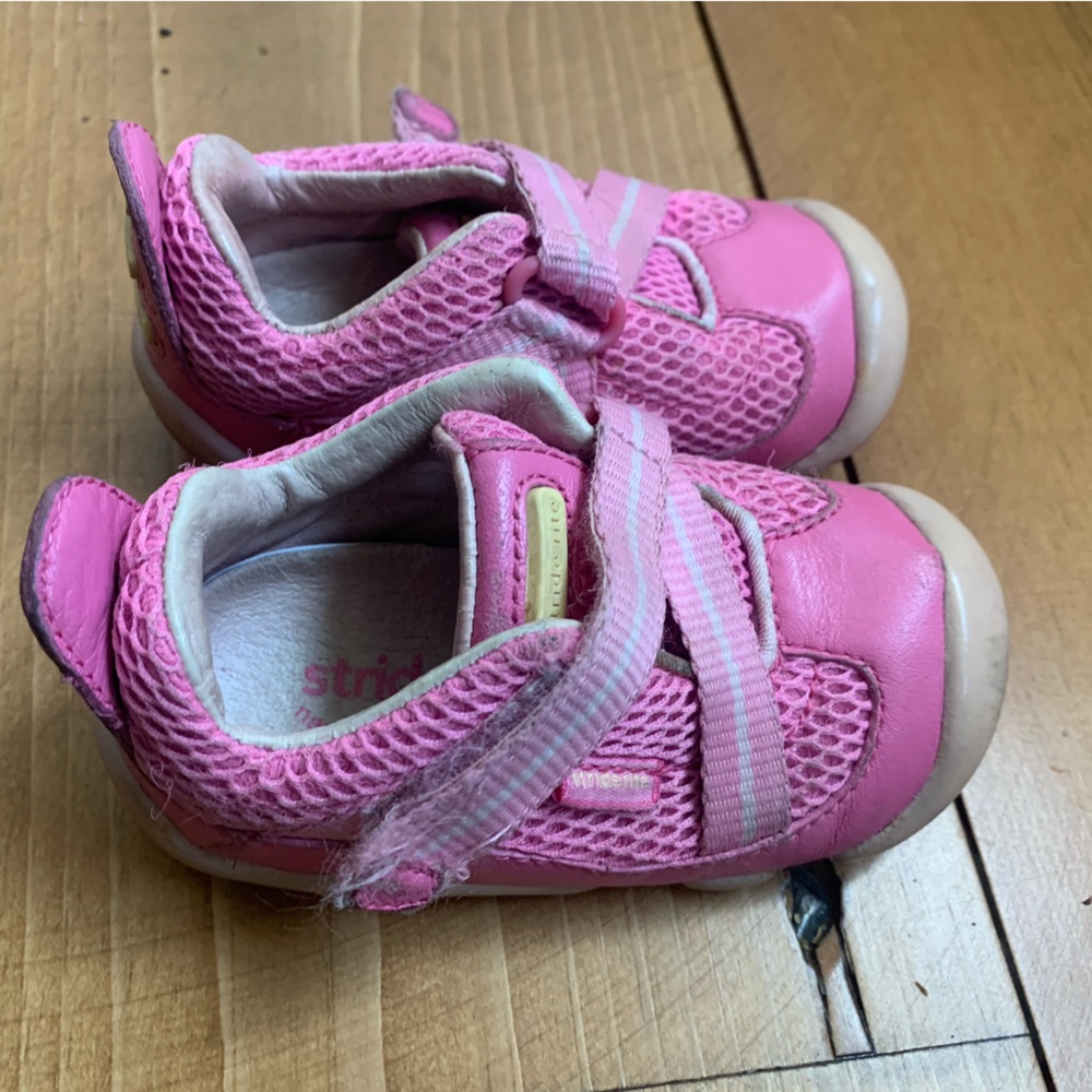Stride Rite Pink Toddler 3.5 Wide Sneakers